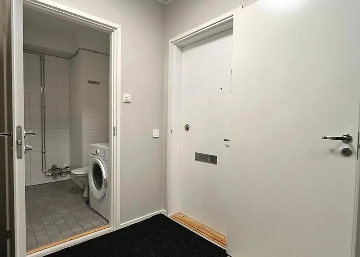 Apartament Modernly Renovated Northern Lapland Home, Free Wifi & Parking *